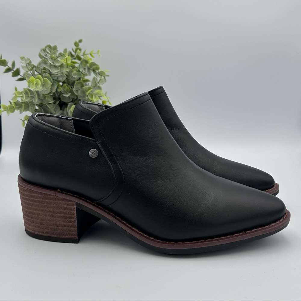 Hush Puppies Women’s Black Leather Boot Block Heel Bootie Size 8.5